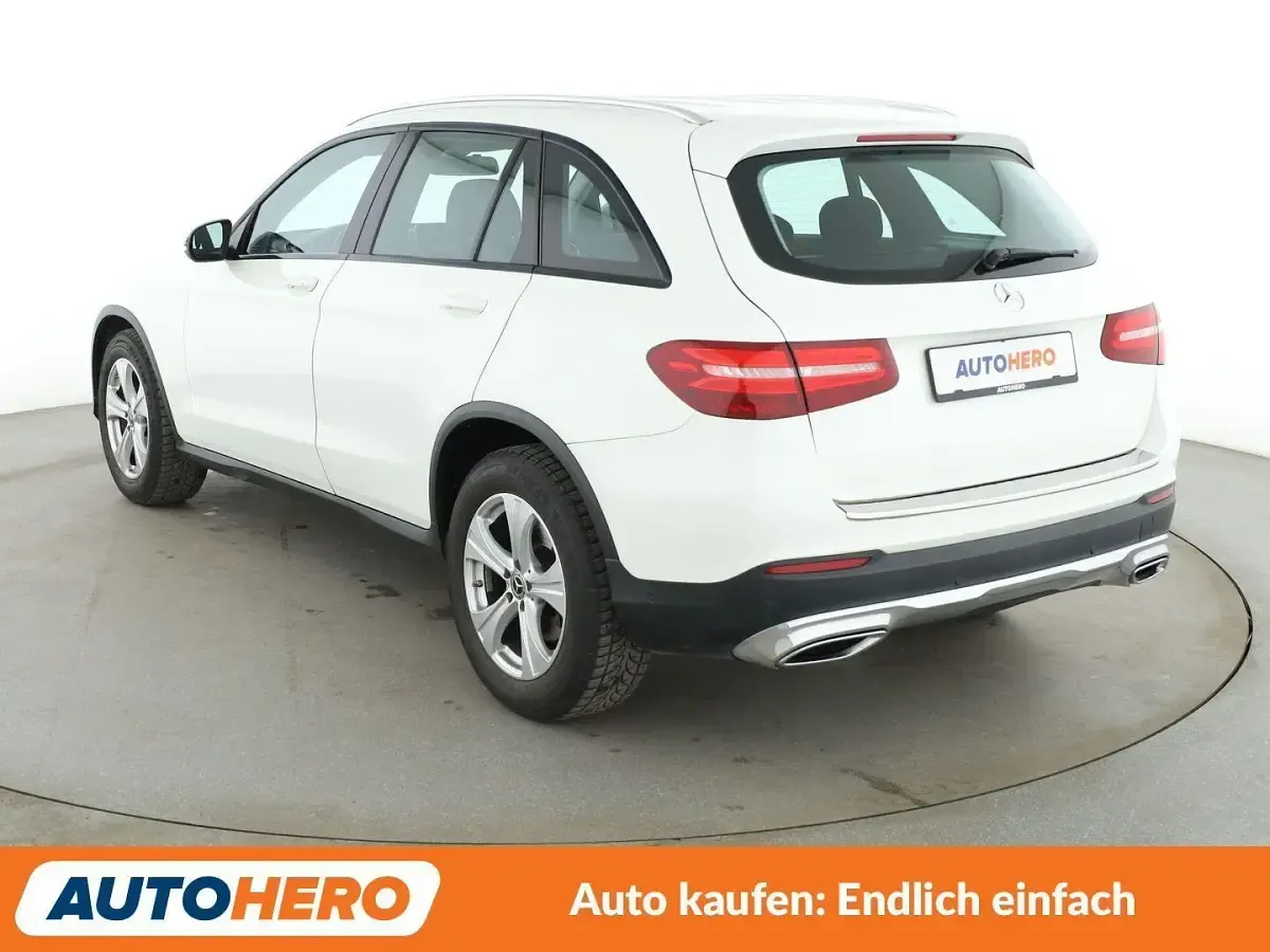 Gebraucht Mercedes GLC250 211 PS (155 kW) 2018 Weiß SUV