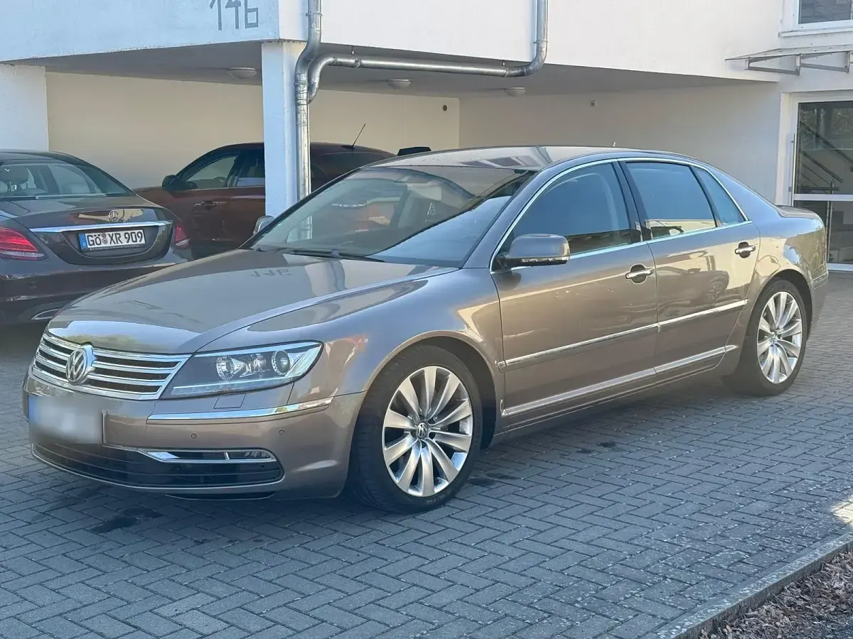 Brugt VW Phaeton 239 HK (175 kW) 2011 Guld Sedan