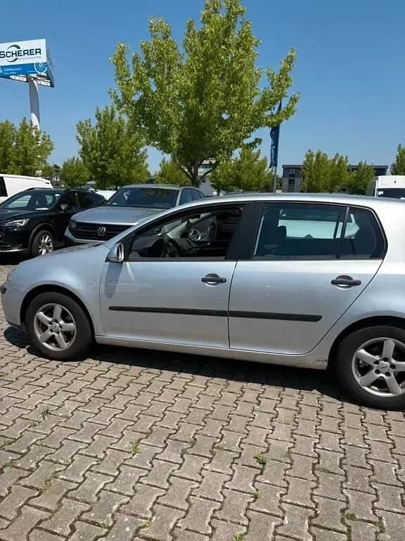 Gebraucht VW Golf IV 116 PS (85 kW) 2005 Silber Limousine