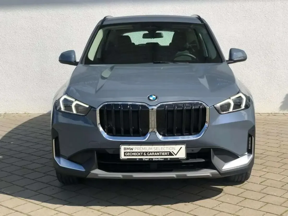 Gebraucht BMW X1 150 PS (110 kW) 2025 Bmw individual storm bay metal SUV