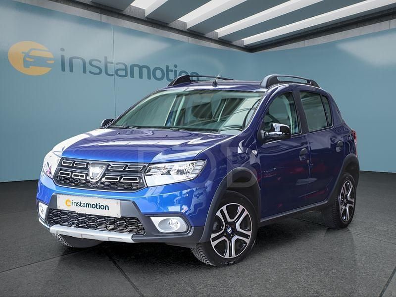 Blau Gebraucht 2021 Dacia Sandero Stepway Kleinwagen | 12.399 € (Fairer Preis) - Bild 1/4