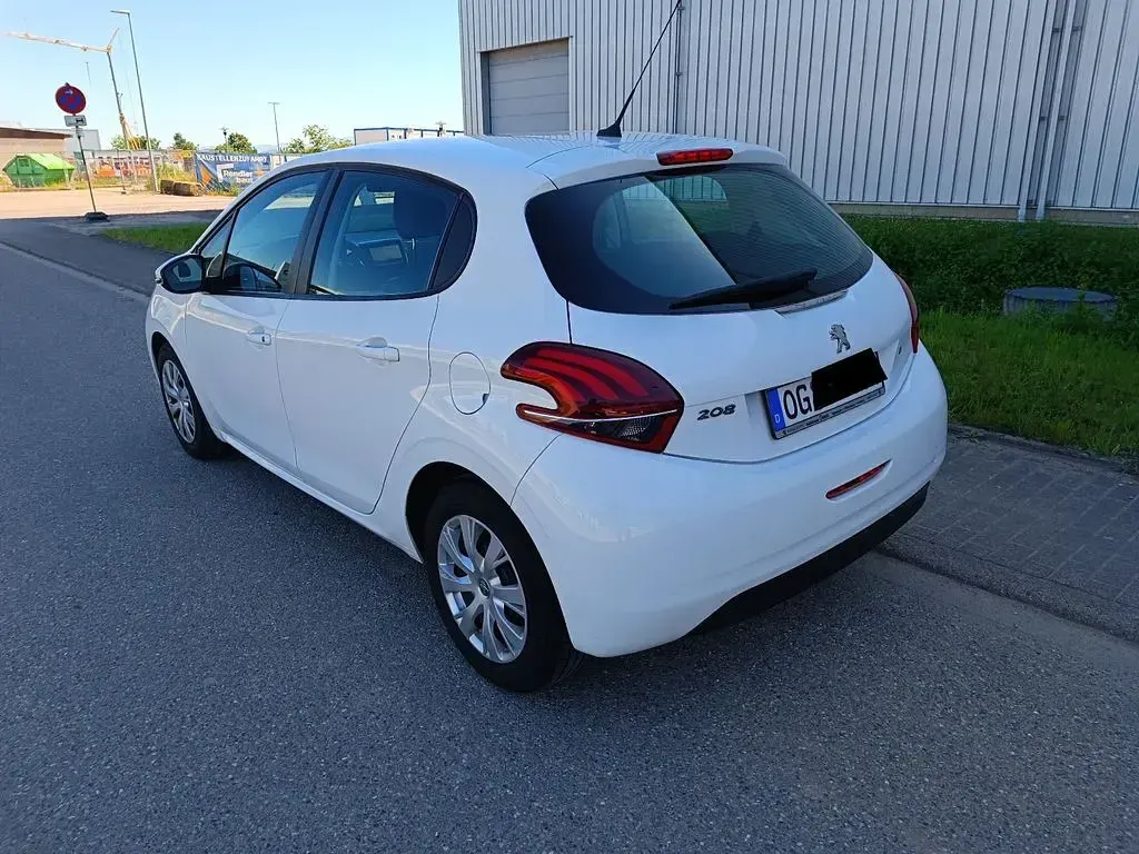 Gebraucht Peugeot 208 Style 99 PS (72 kW) 2017 Weiß Kleinwagen