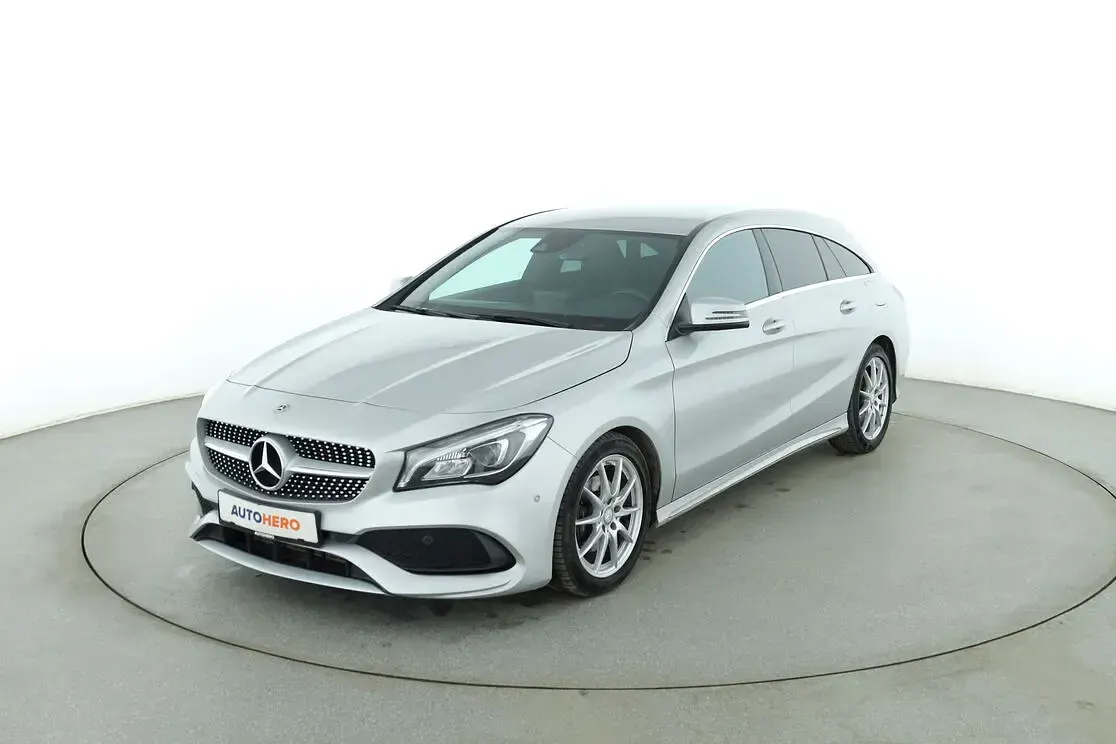 Gebraucht Mercedes CLA200 Shooting Brake AMG line 136 PS (100 kW) 2018 Kombi