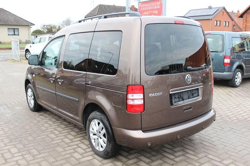 Gebraucht VW Caddy 109 PS (80 kW) 2011 Braun Van / Kleinbus