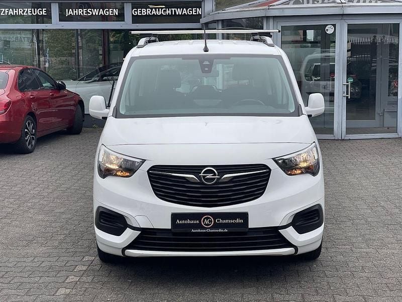 Weiß Gebraucht 2019 Opel Combo Life Edition Limousine | 9.999 € - Bild 1/4