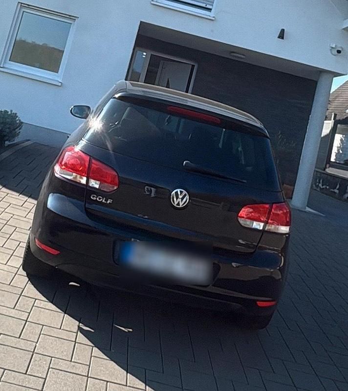 Gebraucht VW Golf VI Match 86 PS (63 kW) 2012 Schwarz Kleinwagen