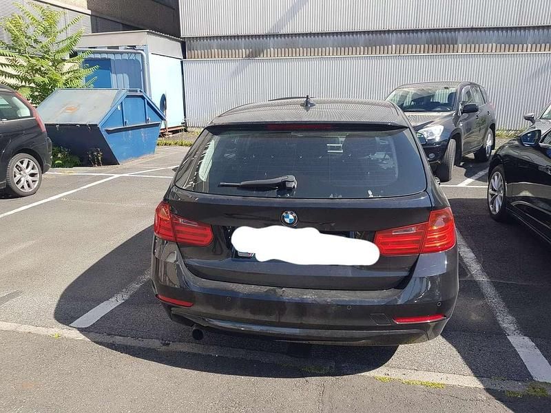 Gebraucht BMW 316 136 PS (100 kW) 2013 Schwarz Kombi