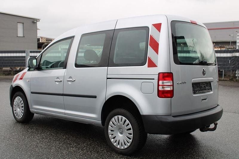 Gebraucht VW Caddy Trendline 110 PS (80 kW) 2014 Silber Van / Kleinbus