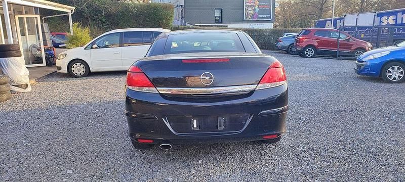 Gebraucht Opel Astra Cabriolet 140 PS (102 kW) 2008 Schwarz Cabrio