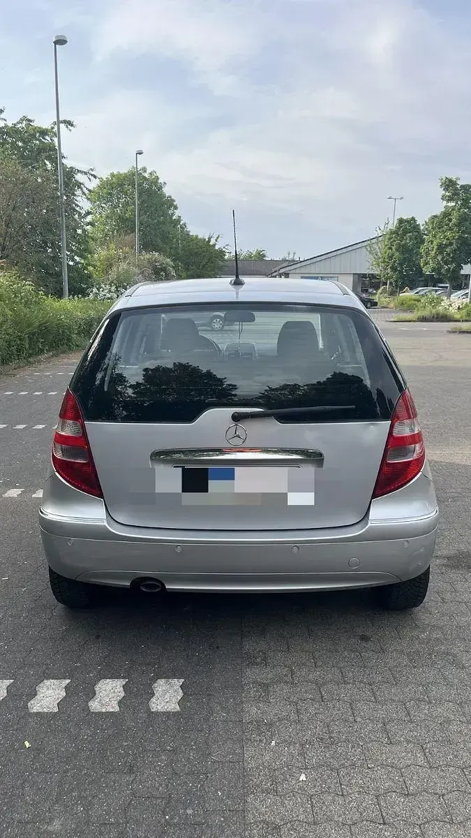 Gebraucht Mercedes A180 Elegance 109 PS (80 kW) 2006 Silber Kleinwagen