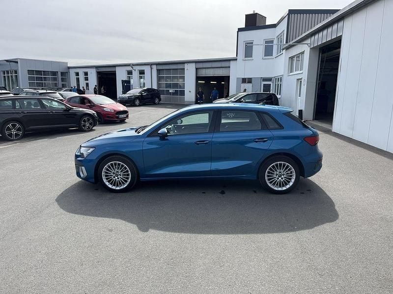 Gebraucht Audi A3 Advanced Plus 150 PS (110 kW) 2022 Atollblau Limousine