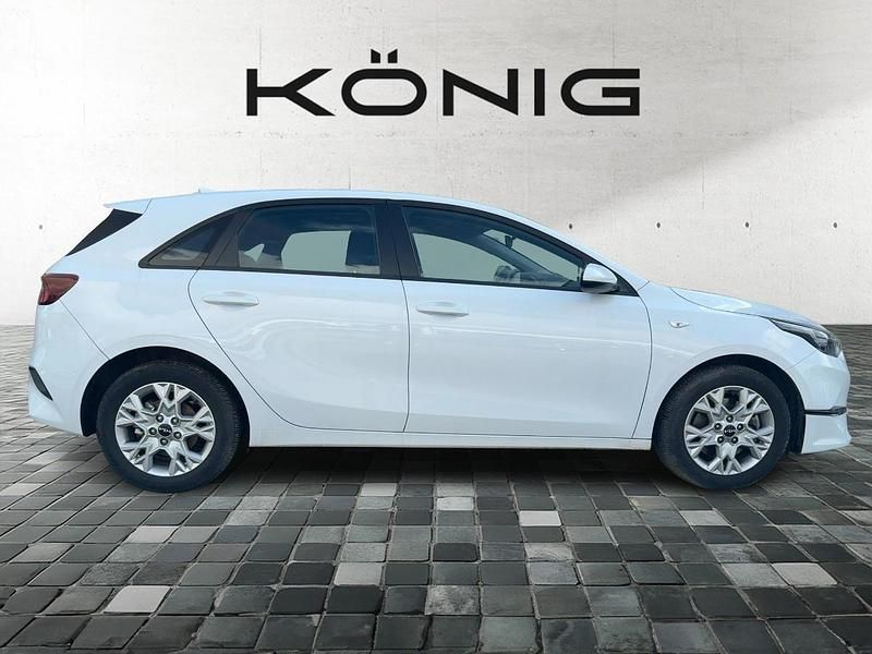 Gebraucht Kia Ceed Edition 7 101 PS (74 kW) 2023 Weiß Kleinwagen