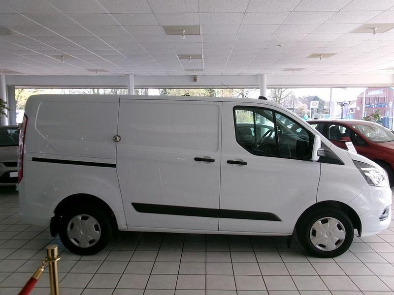 Gebraucht Ford Transit Custom Trend 131 PS (96 kW) 2020 Weiß Van / Kleinbus