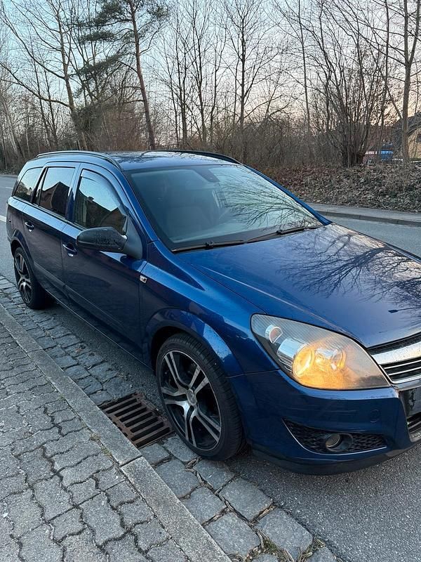 Gebraucht Opel Astra 120 PS (88 kW) 2008 Blau Kombi