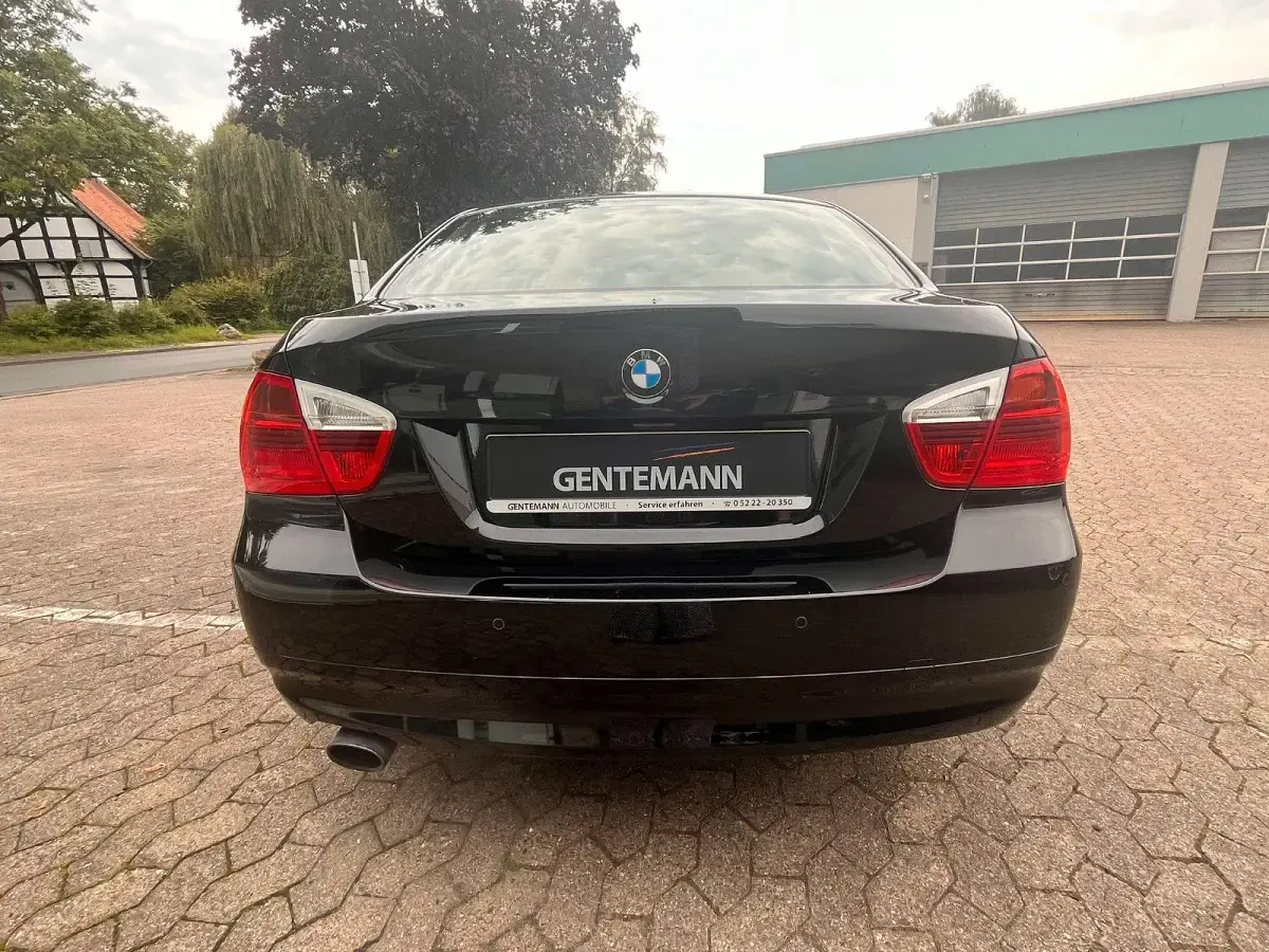 Gebraucht BMW 318 Advantage 143 PS (105 kW) 2008 Schwarz Limousine
