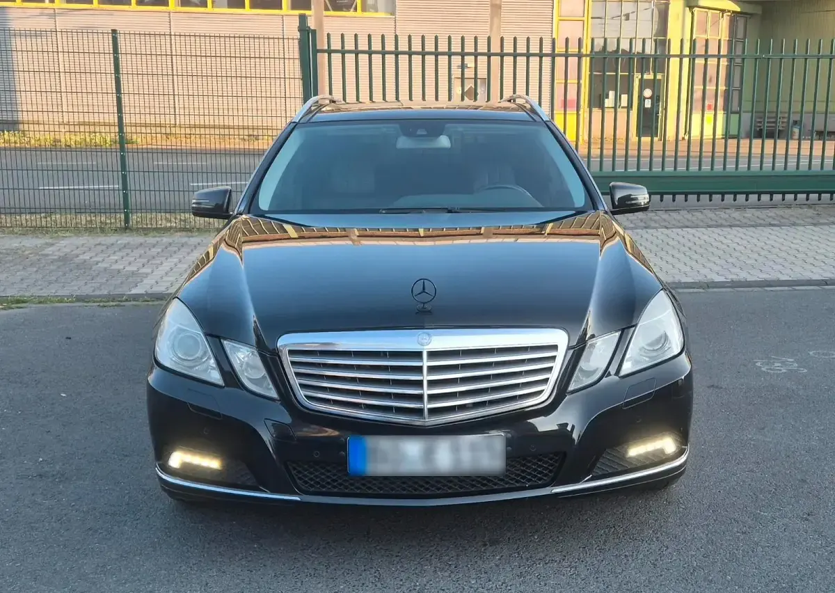 Gebraucht Mercedes E350 231 PS (169 kW) 2009 Kombi
