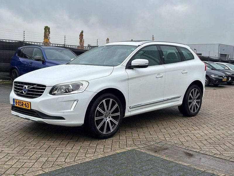 Weiß Gebraucht 2014 Volvo XC60 Ocean Race SUV | 10.750 € (Fairer Preis) - Bild 1/4
