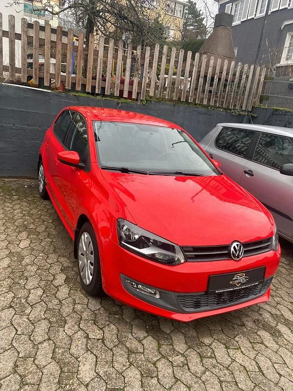 Rot Gebraucht 2010 VW Polo Kleinwagen | 8.800 € (Teuer) - Bild 1/2