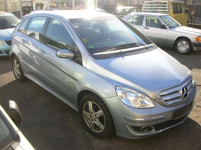 Blau Gebraucht 2007 Mercedes B180 Van / Kleinbus | 1.799 € - Bild 1/4