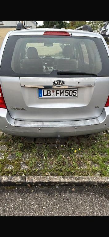 Gebraucht Kia Carnival EX 185 PS (136 kW) 2006 Silber Van / Kleinbus