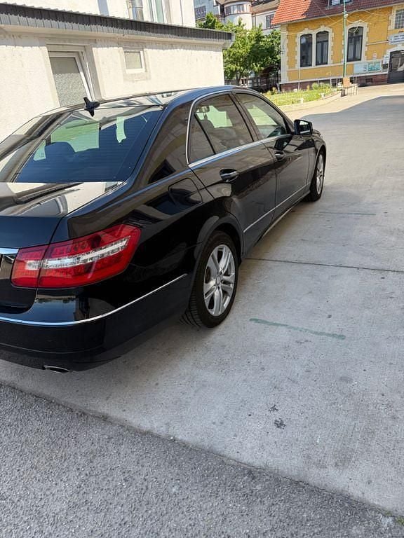Used Mercedes E300 Avantgarde 231 HP (169 kW) 2011 Sedan