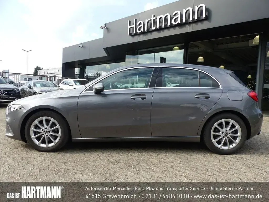 Gebraucht Mercedes A180 Progressive 116 PS (85 kW) 2020 Grau Limousine