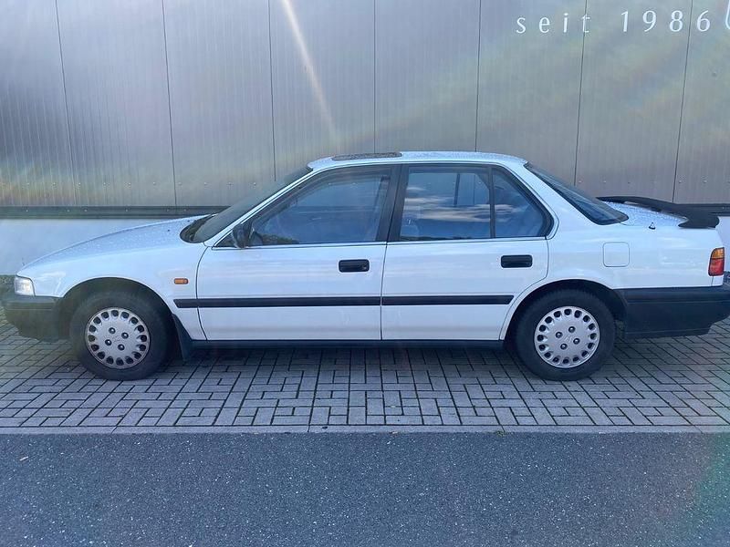 Weiß Gebraucht 1991 Honda Accord Limousine | 4.470 € - Bild 1/4
