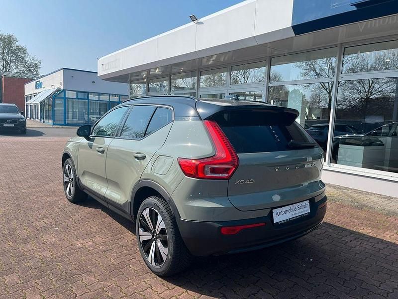 Gebraucht Volvo XC40 Core 169 kW (231 PS) 2023 Grün SUV