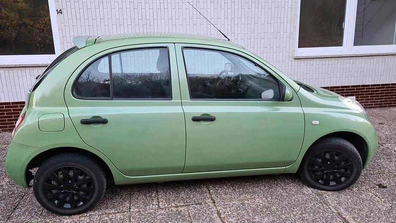 Grün Gebraucht 2004 Nissan Micra Kleinwagen | 1.300 € (Fairer Preis) - Bild 1/1