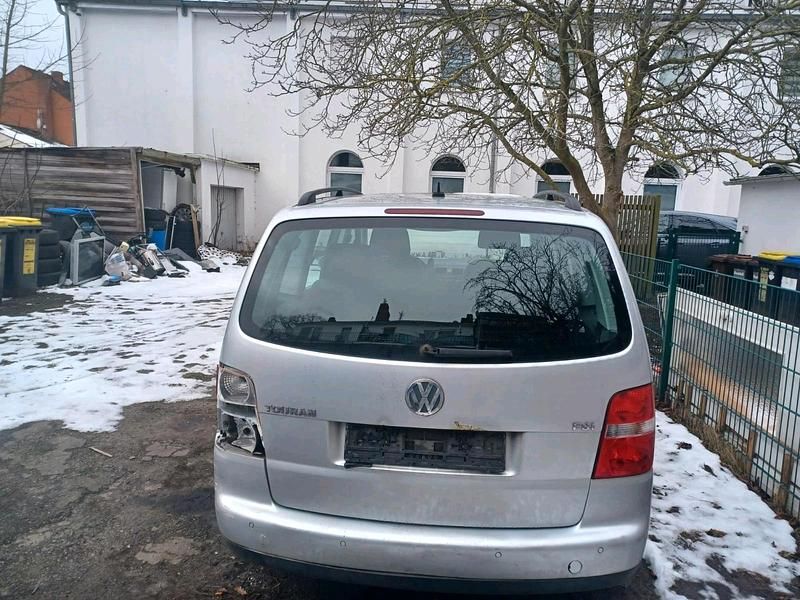 Gebraucht VW Touran 101 PS (74 kW) 2003 Silber Van / Kleinbus