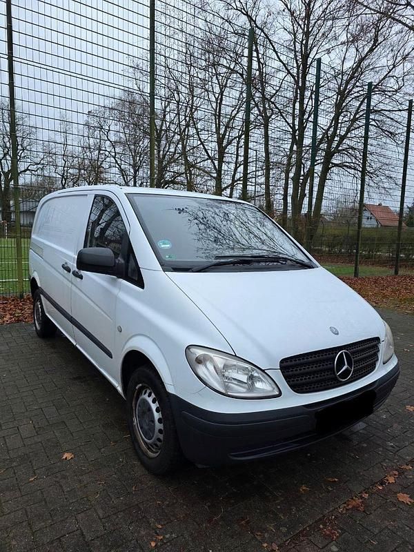 Second-hand Mercedes Vito 95 CP (69 kW) 2010 Alb Van