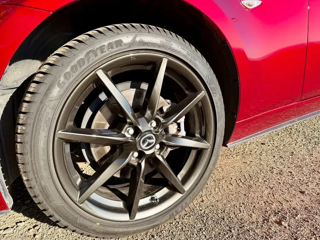 Gebraucht Mazda MX5 Sports-Line 184 PS (135 kW) 2019 Rot Cabrio