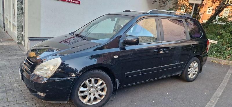 Schwarz Gebraucht 2006 Kia Carnival Van / Kleinbus | 1.750 € (Fairer Preis) - Bild 1/4