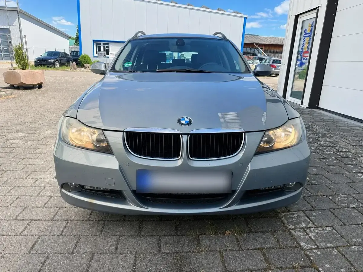 Gebraucht BMW 318 129 PS (94 kW) 2006 Andere farben Kombi