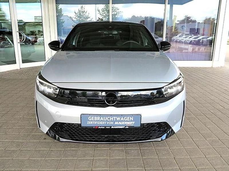 Second-hand Opel Corsa 2024 Argintiu Berlinǎ