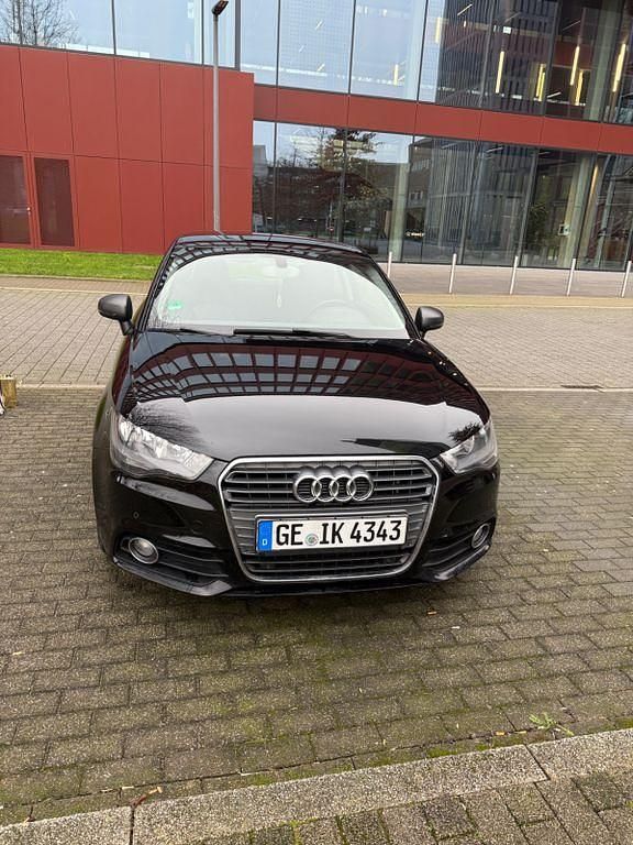 Schwarz Gebraucht 2012 Audi A1 Ambition Kleinwagen | 7.000 € (Guter Preis) - Bild 1/4