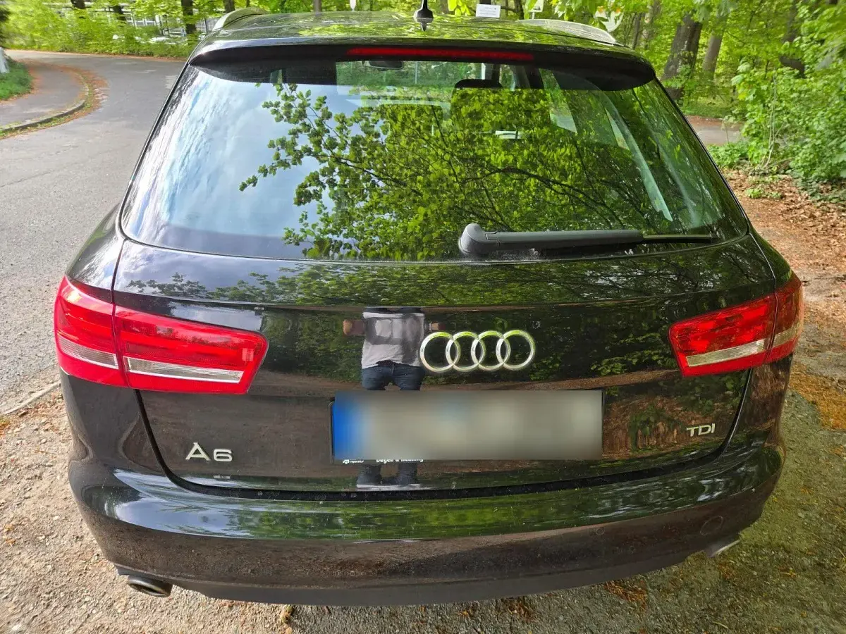 Gebraucht Audi A6 204 PS (150 kW) 2012 Schwarz Kombi