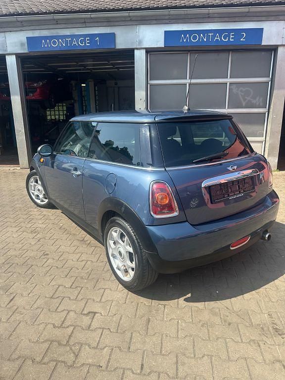 Gebraucht Mini ONE 75 PS (55 kW) 2010 Blau Kleinwagen
