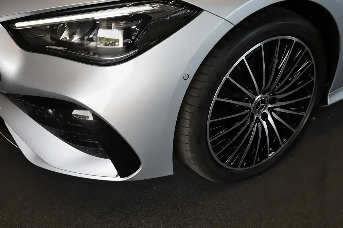 Gebraucht Mercedes CLE180 AMG 170 PS (125 kW) 2025 Metalliclack hightechsilber Coupé