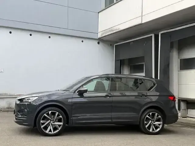 Gebraucht Seat Tarraco FR 150 PS (110 kW) 2023 Grau SUV