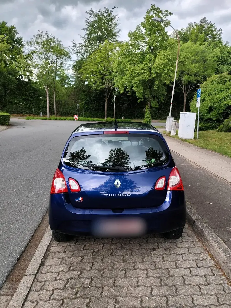 Używany Renault Twingo Initiale Paris 75 KM (55 kW) 2013 Purpurowy Hatchback