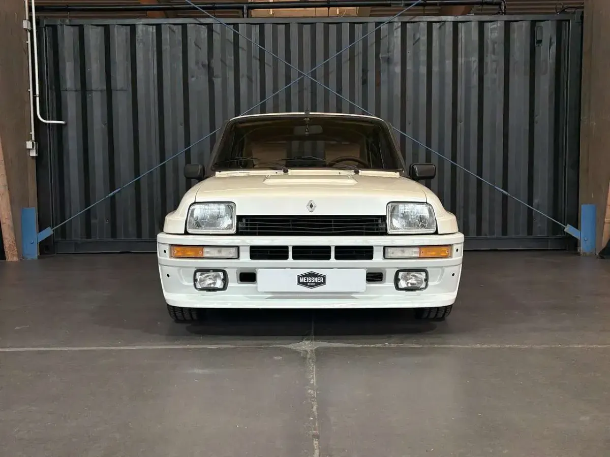 Brugt Renault R5 160 HK (117 kW) 1985 Hvid Hatchback