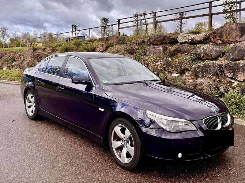 Gebraucht BMW 540 306 PS (225 kW) 2006 Blau Limousine