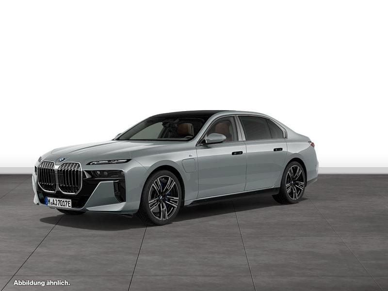 Grau Gebraucht 2024 BMW 750e Limousine | 134.942 € - Bild 1/4