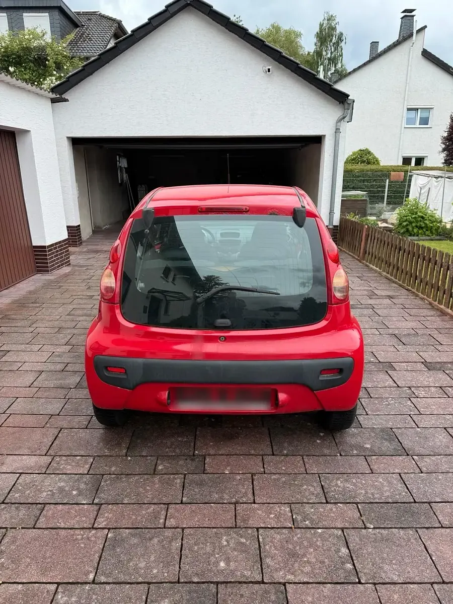 Gebraucht Peugeot 107 68 PS (50 kW) 2008 Rot Kleinwagen