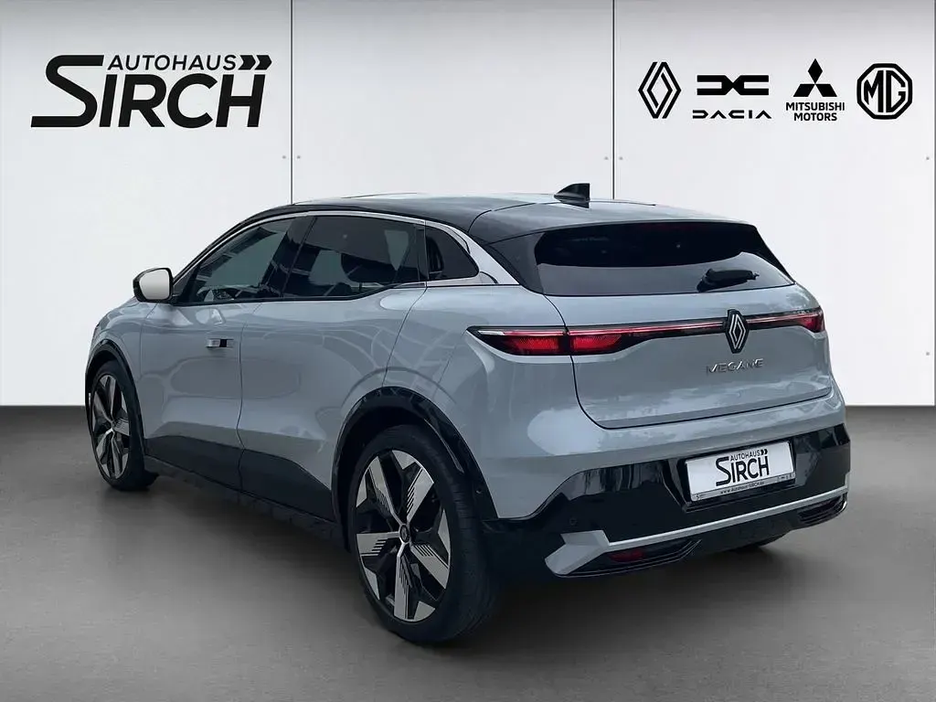 Używany Renault Megane E-Tech Techno 160 kW (218 KM) 2022 Szary Sedan/Limuzyna