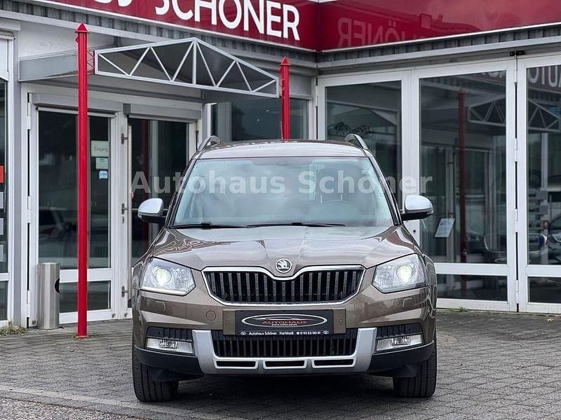 Gebraucht Skoda Yeti Elegance 140 PS (102 kW) 2014 Braun SUV