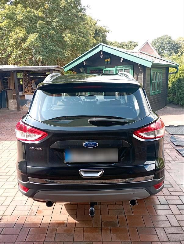Gebraucht Ford Kuga 163 PS (119 kW) 2013 Schwarz SUV