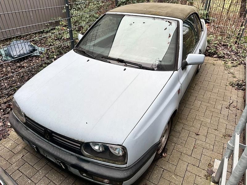 Grau Gebraucht 1995 VW Golf Cabriolet Cabrio | 999 € - Bild 1/4