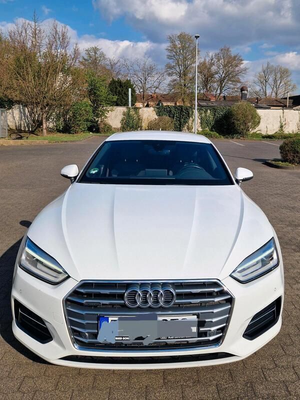 Weiß Gebraucht 2019 Audi A5 Sportback S-Line Limousine | 21.500 € (Fairer Preis) - Bild 1/4